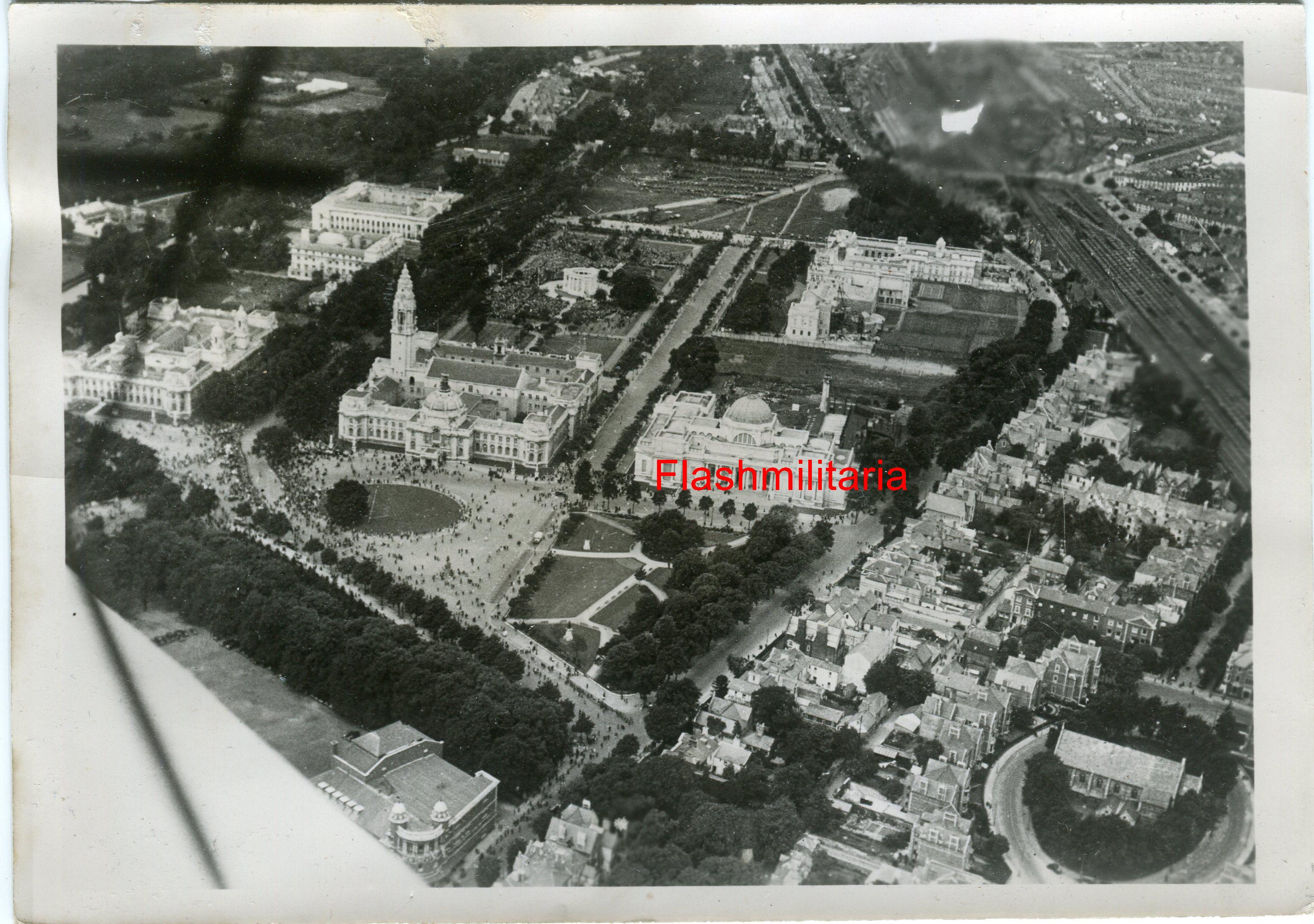 militaria : Photo de presse allemande -- Bombardement Cardiff en 1940